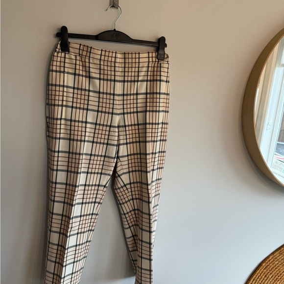 Aritzia Wilfred genie check size 8 pants…. - Picture 5 of 7